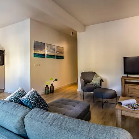 Appartement Boven De Ijsjes *